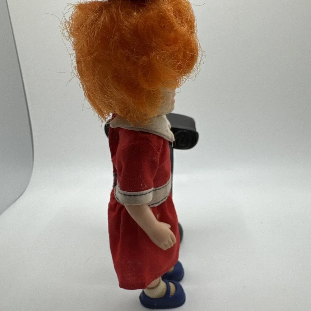 Vintage The World Of Annie 1982 Little Orphan Annie 6